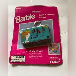 BARBIE Queen of The Prom Keychain